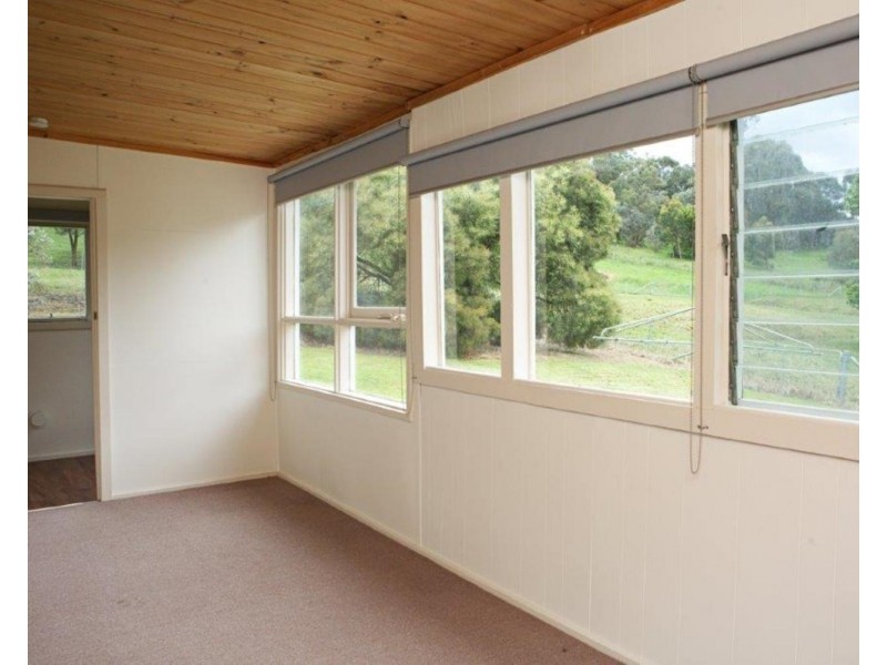 32 Inverness Road, Montrose VIC 3765