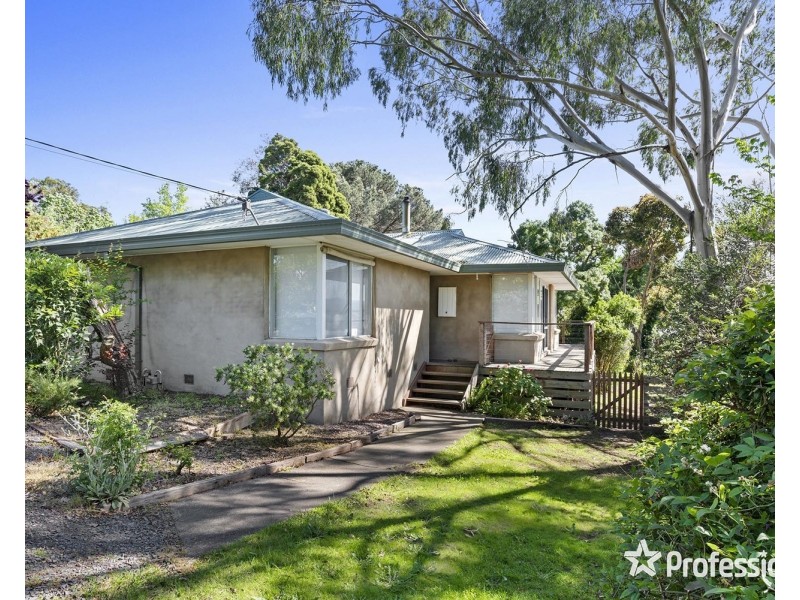 6 Anzac Avenue, Yarra Glen VIC 3775