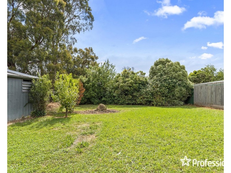 42 Lauriston Drive, Coldstream VIC 3770