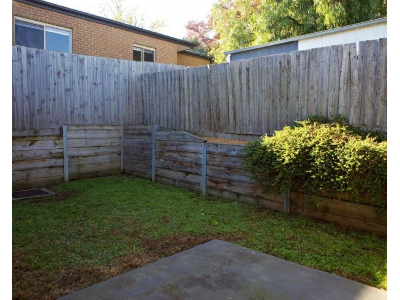 4/3 Pope Court, Mooroolbark VIC 3138