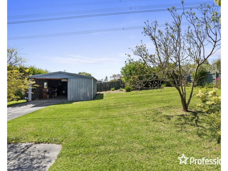 21 Heatherbrae Avenue West, Ringwood VIC 3134