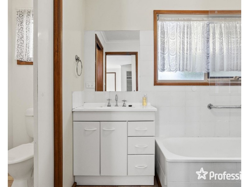 45 Lauriston Drive, Coldstream VIC 3770