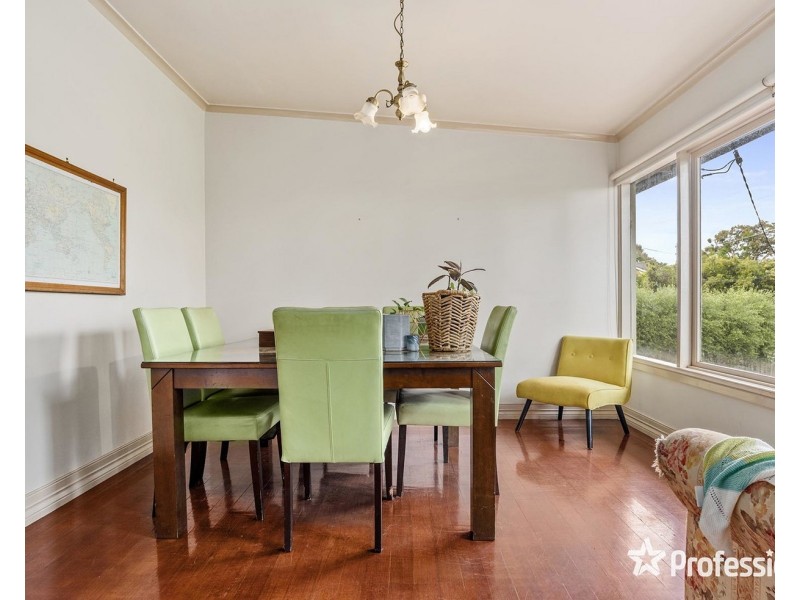 6 Kingswood Drive, Chirnside Park VIC 3116