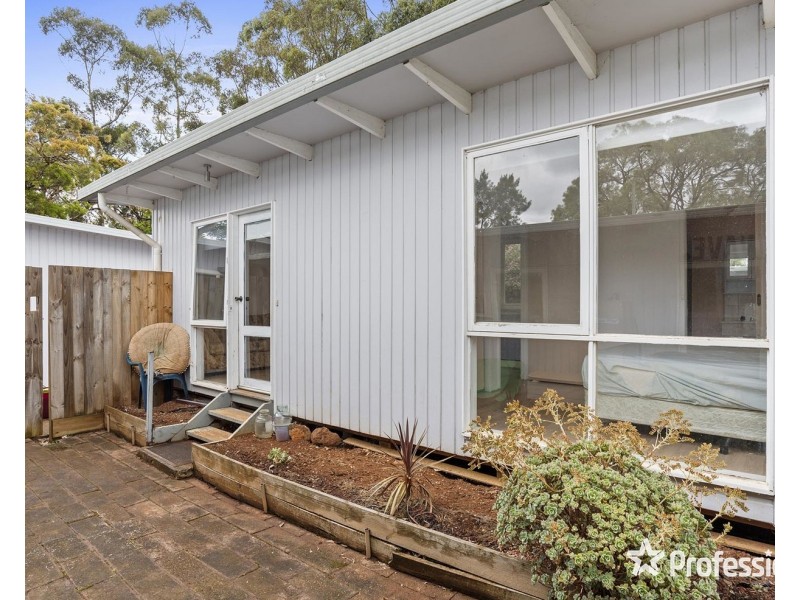 6 Kingswood Drive, Chirnside Park VIC 3116