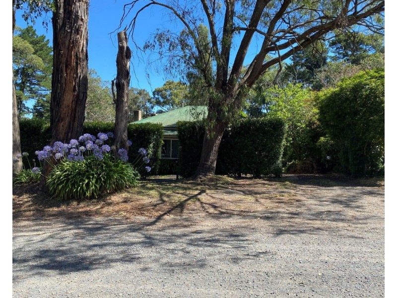 10 Monbulk Road, Mount Evelyn VIC 3796