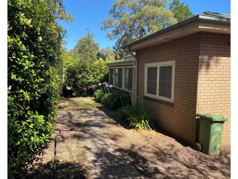 10 Monbulk Road, Mount Evelyn VIC 3796