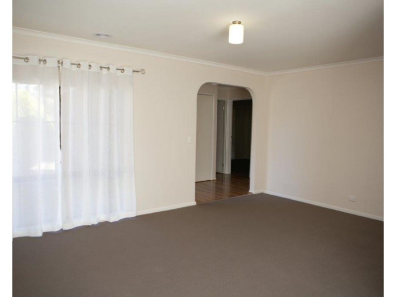 3 Valley Court, Croydon South VIC 3136