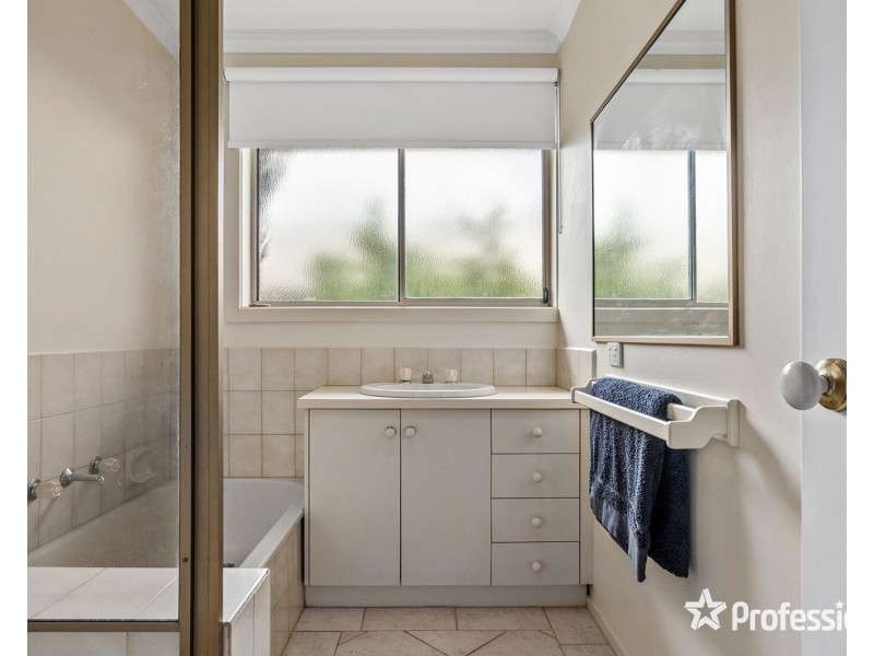 2 Lia Court, Yarra Glen VIC 3775