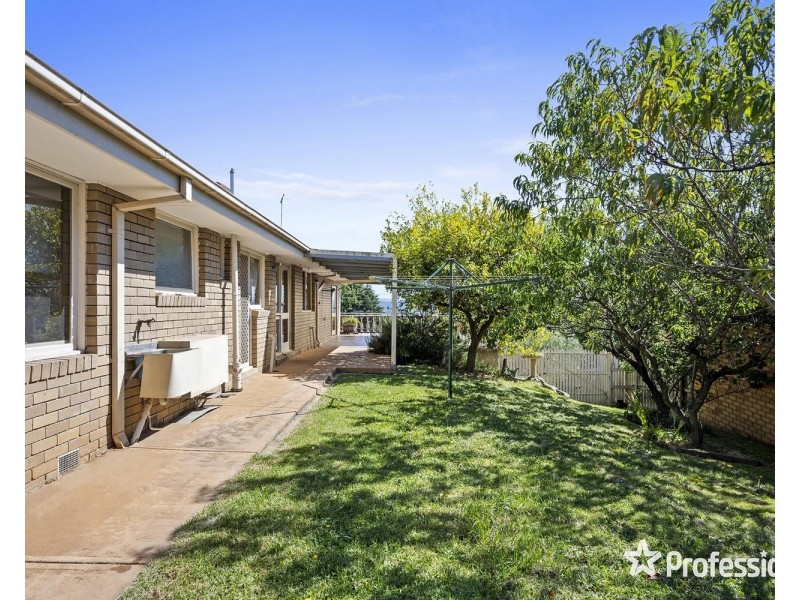 34 Grandvalley Drive, Chirnside Park VIC 3116