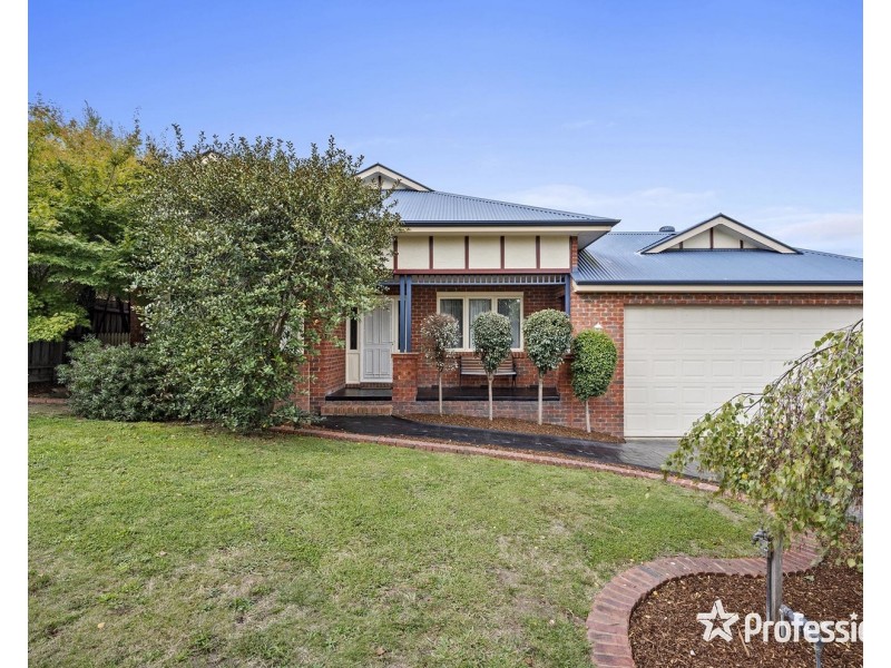 15 Shadi Rise, Yarra Glen VIC 3775