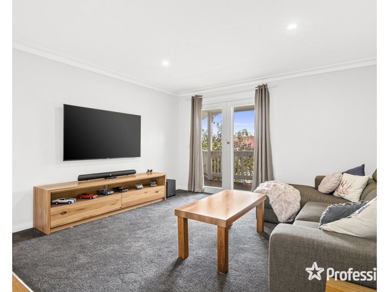 15 Shadi Rise, Yarra Glen VIC 3775