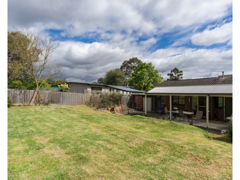 50 Terrigal Crescent, Kilsyth VIC 3137