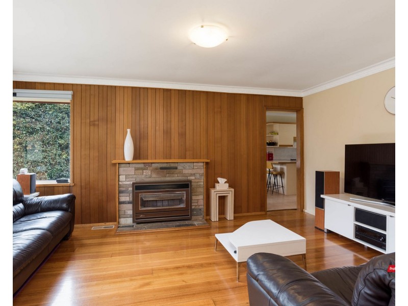 52 Terrigal Crescent, Kilsyth VIC 3137