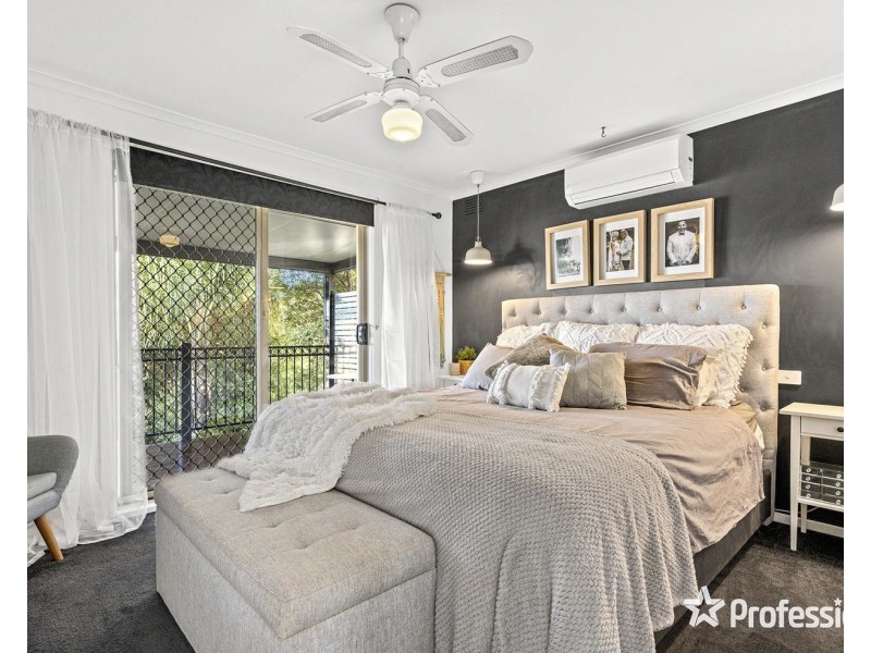 24 Edward Road, Chirnside Park VIC 3116