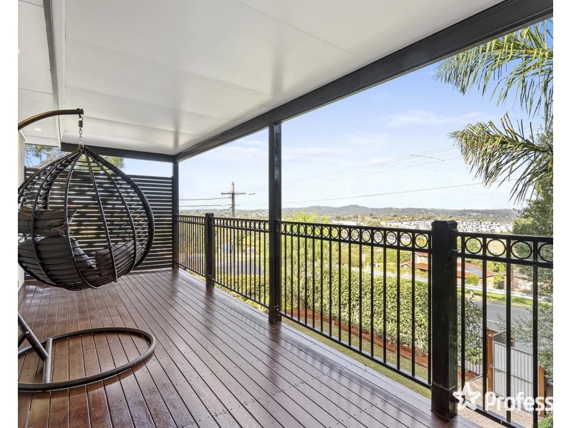 24 Edward Road, Chirnside Park VIC 3116