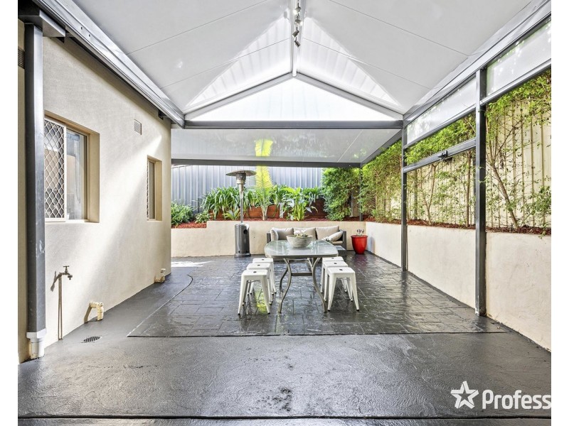 24 Edward Road, Chirnside Park VIC 3116