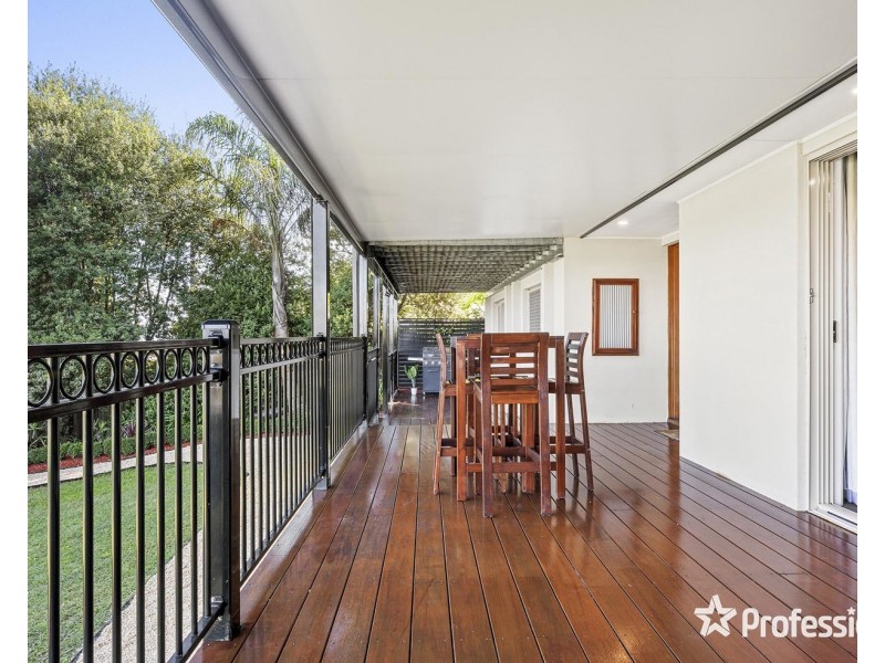 24 Edward Road, Chirnside Park VIC 3116