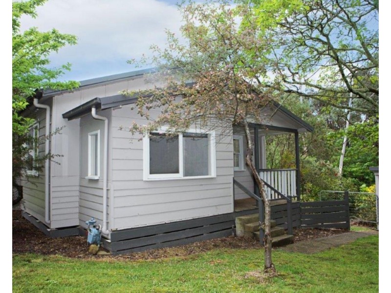 32 Inverness Road, Montrose VIC 3765