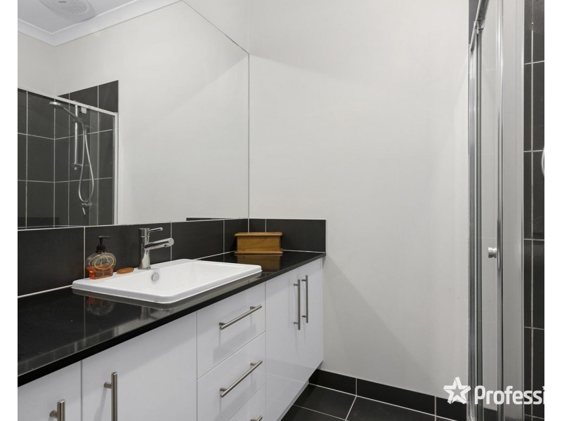 17a Queen Road, Lilydale VIC 3140