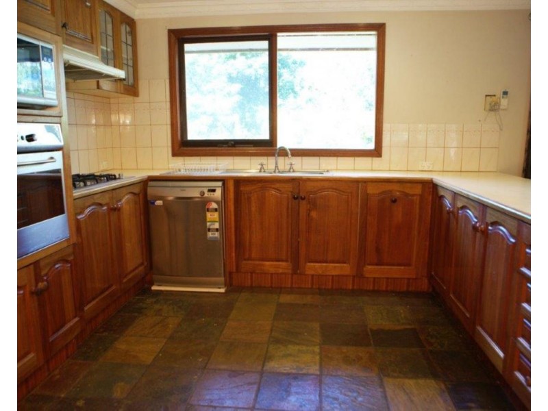 6 Watkins Crescent, Mount Evelyn VIC 3796