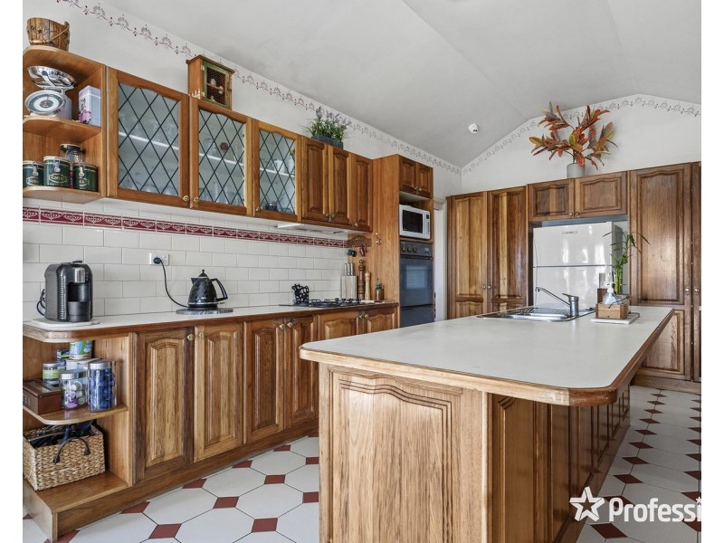 12 Kenthurst Court, Lilydale VIC 3140