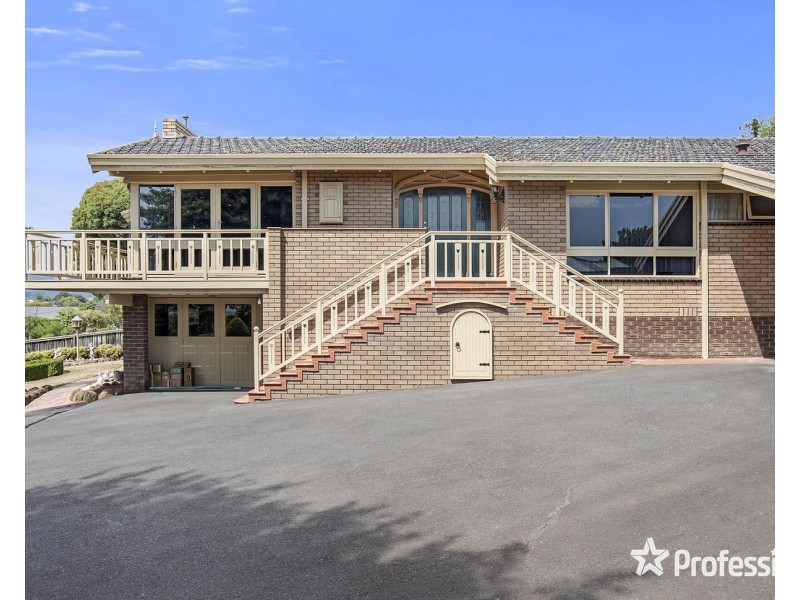 37 Roseman Road, Chirnside Park VIC 3116
