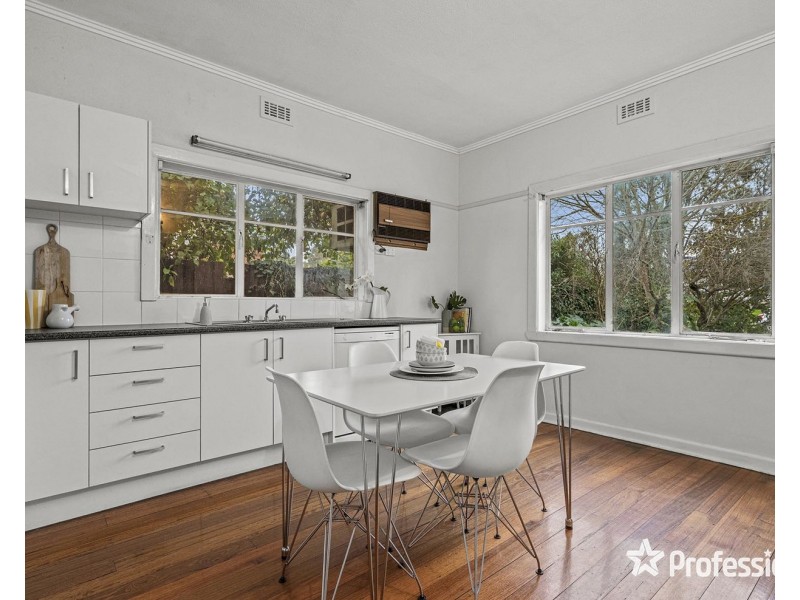 89 Cave Hill Road, Lilydale VIC 3140