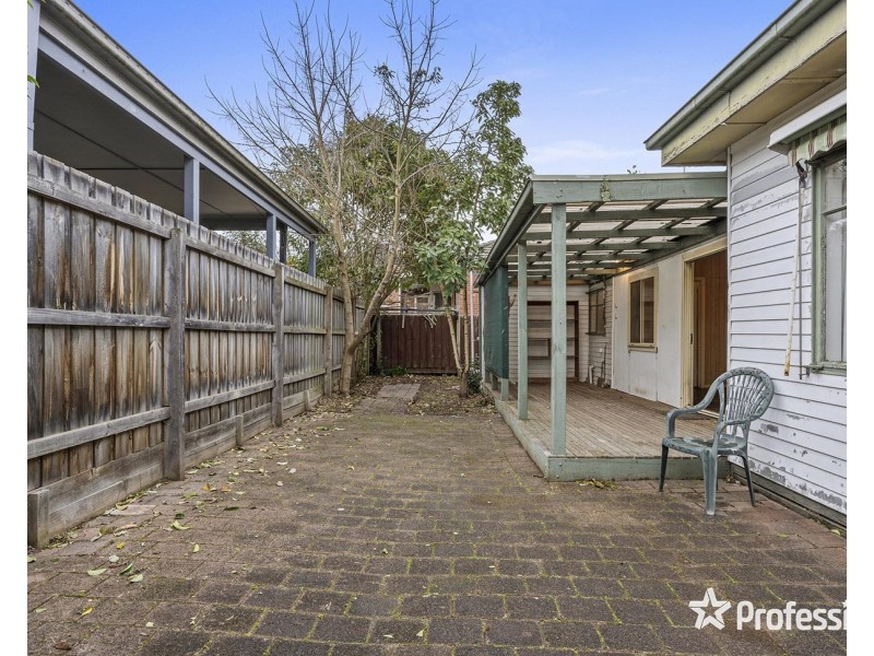 89 Cave Hill Road, Lilydale VIC 3140