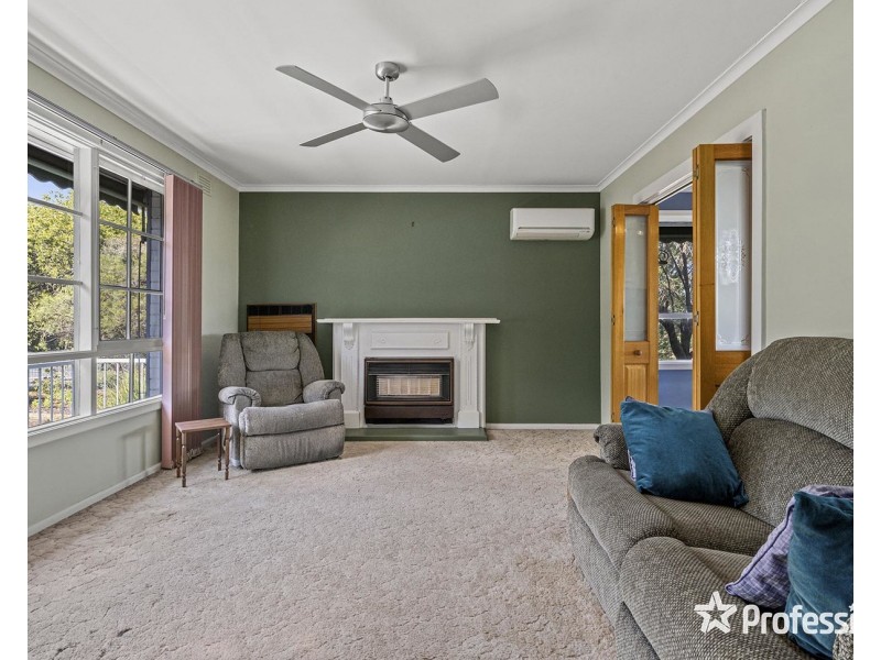 157 Manchester Road, Mooroolbark VIC 3138