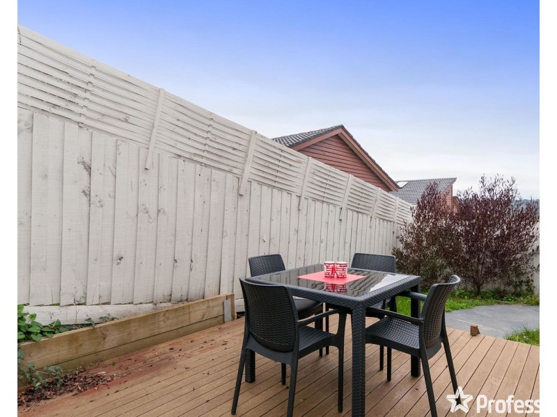 5 Kenisha Way, Lilydale VIC 3140