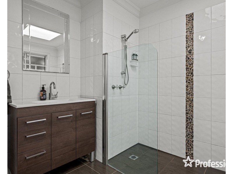 75 Pembroke Road, Mooroolbark VIC 3138