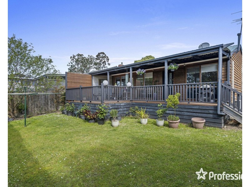 15 Irvine Street, Mount Evelyn VIC 3796