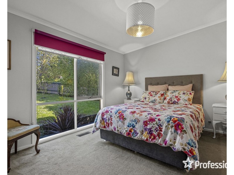 15 Irvine Street, Mount Evelyn VIC 3796
