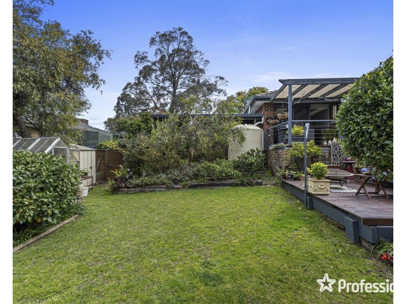 56 Struan Avenue, Mooroolbark VIC 3138