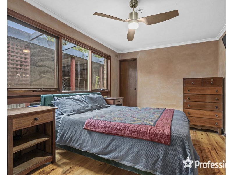 12 Birdwood Avenue, Healesville VIC 3777