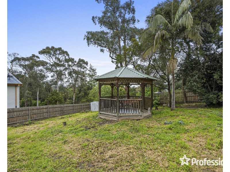 12 Birdwood Avenue, Healesville VIC 3777