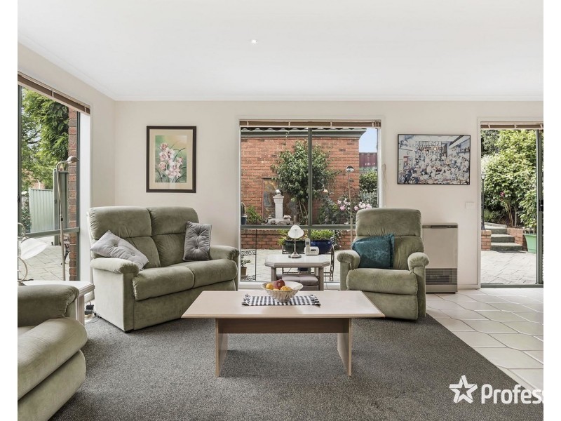 2 Archer Close, Lilydale VIC 3140