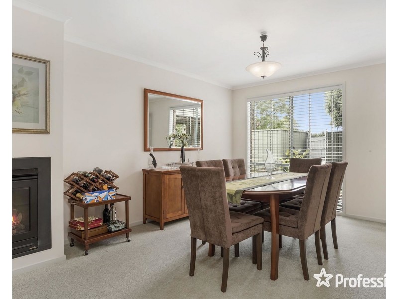 2 Archer Close, Lilydale VIC 3140
