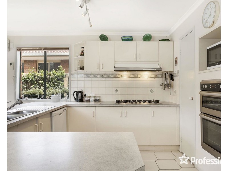 2 Archer Close, Lilydale VIC 3140