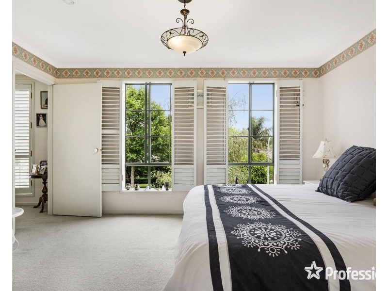 2 Archer Close, Lilydale VIC 3140