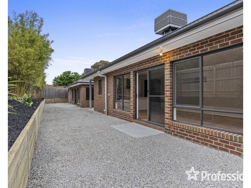 1 & 2 Possum Place, Yarra Glen VIC 3775