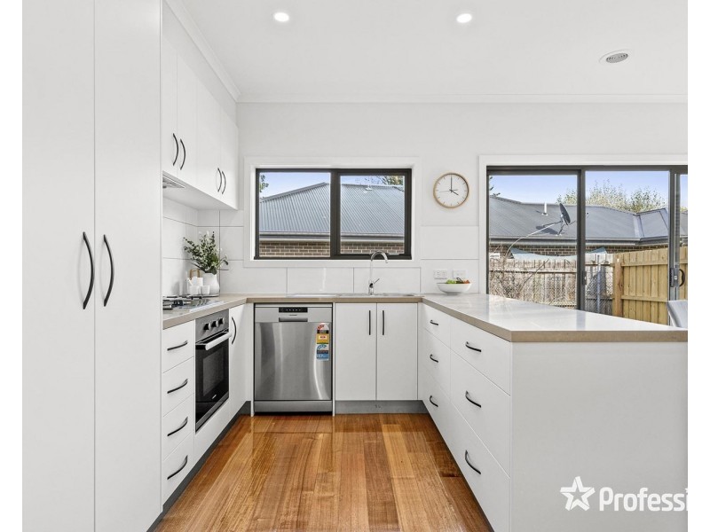 3/5 Elamo Road, Healesville VIC 3777