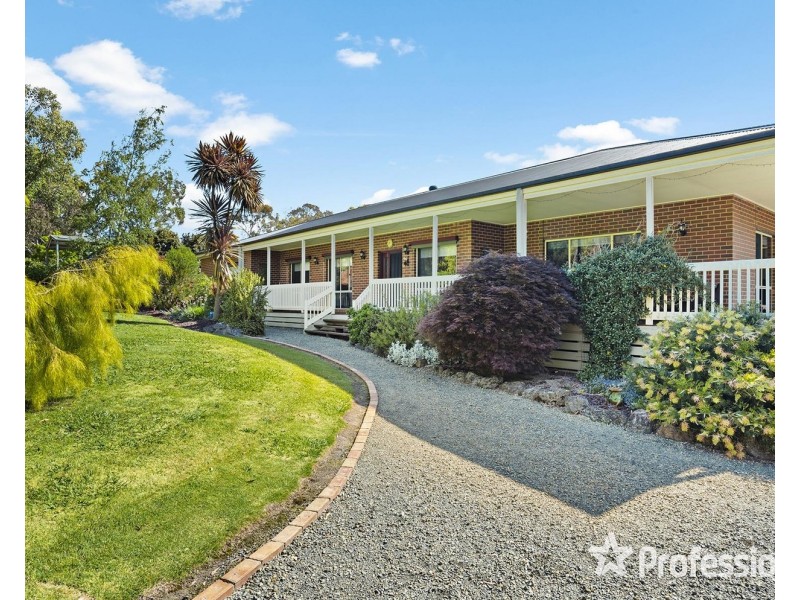 9 Gibbs Road, Healesville VIC 3777