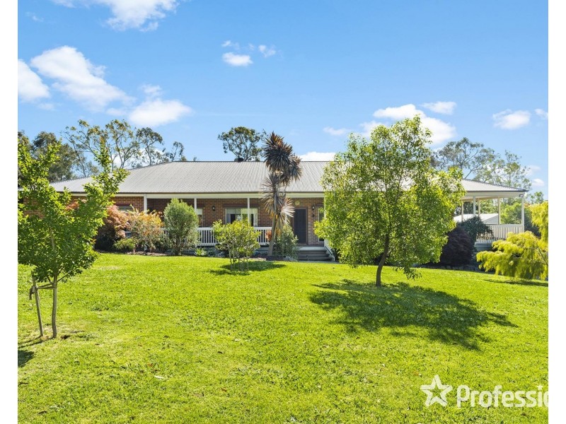 9 Gibbs Road, Healesville VIC 3777