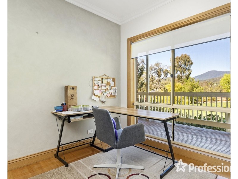 9 Gibbs Road, Healesville VIC 3777
