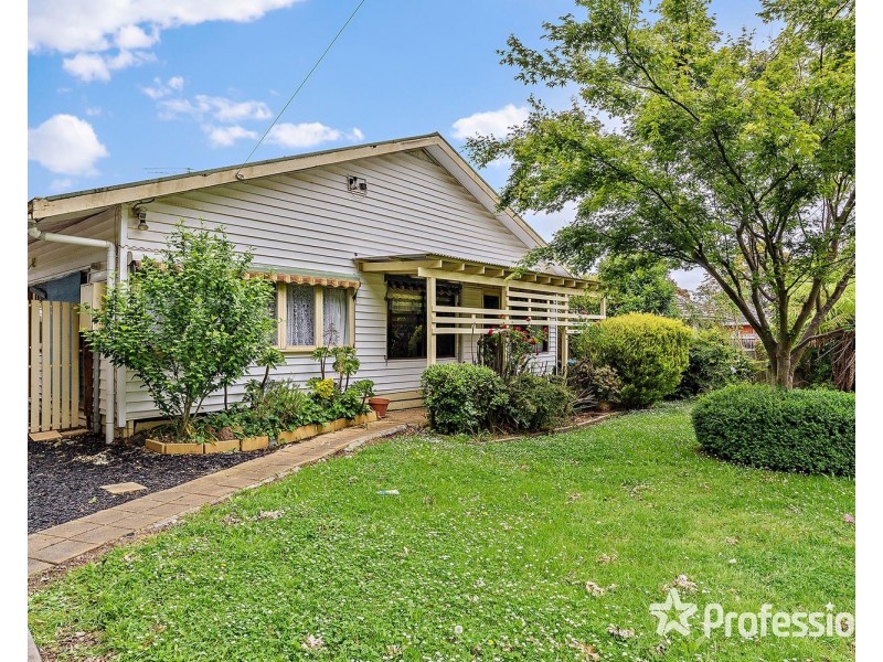 7 Trawalla Road, Croydon VIC 3136