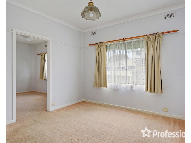 7 Trawalla Road, Croydon VIC 3136