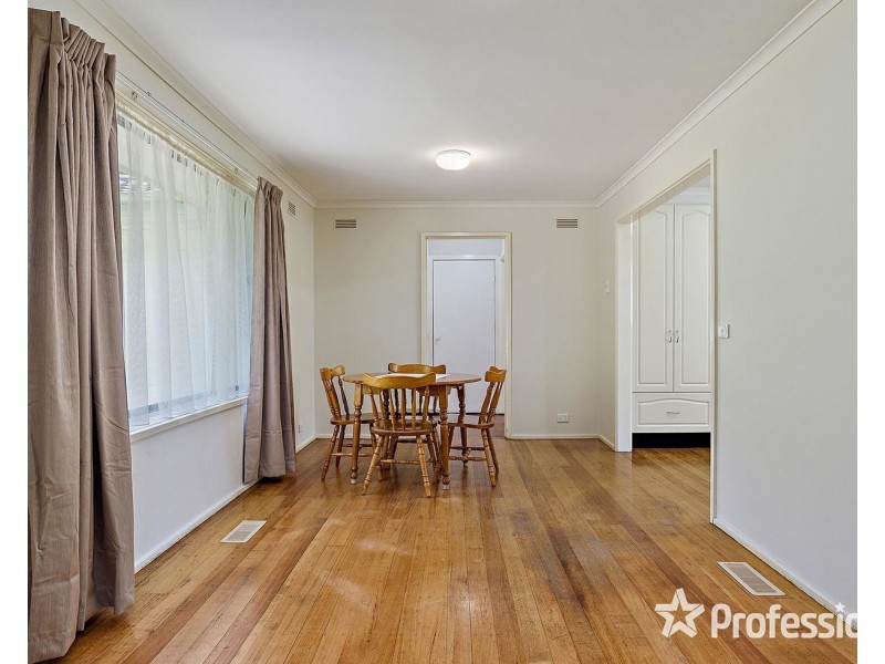 4 Priestley Crescent, Mount Evelyn VIC 3796