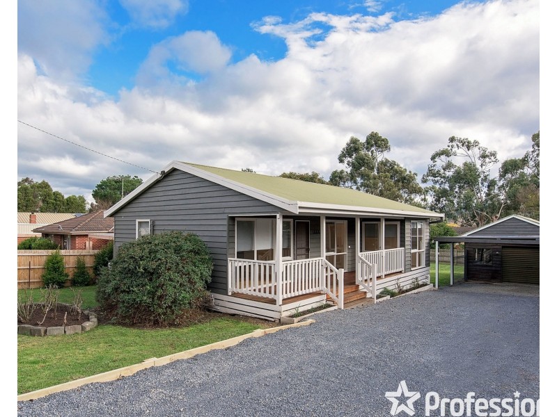 4 Henry Street, Healesville VIC 3777