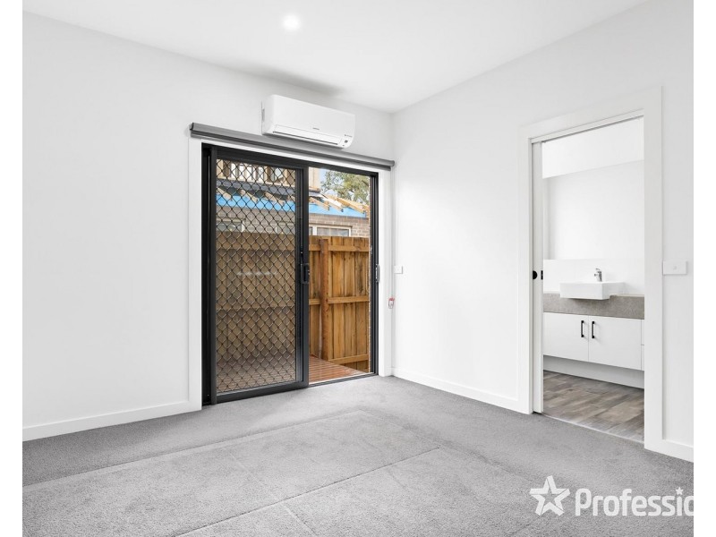 2/44 Liverpool Road, Kilsyth VIC 3137